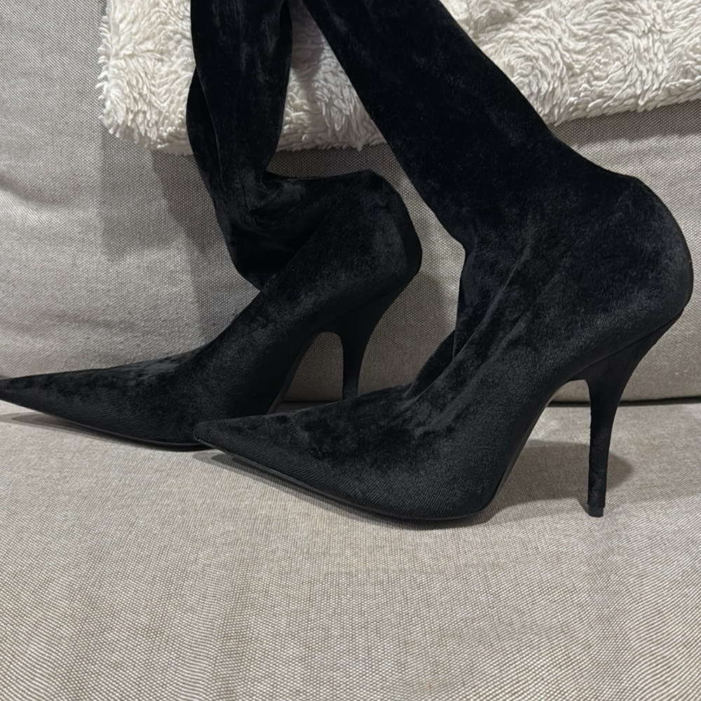 NWOT Balenciaga Black Velvet Pants Boots Heels Sz 38 - Picture 6 of 8